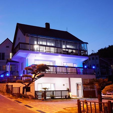 Herkules Namhae German Village Exterior photo
